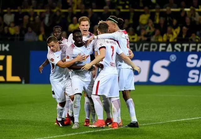  多特蒙德绝平莱比锡延续争冠悬念  