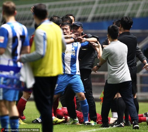  罗马中场大将涉嫌违规遭禁赛处罚  